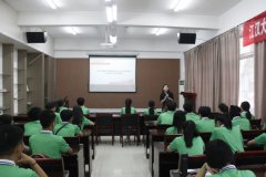 学校第五期“青年马克思主义者培养工程”骨干培训班开班